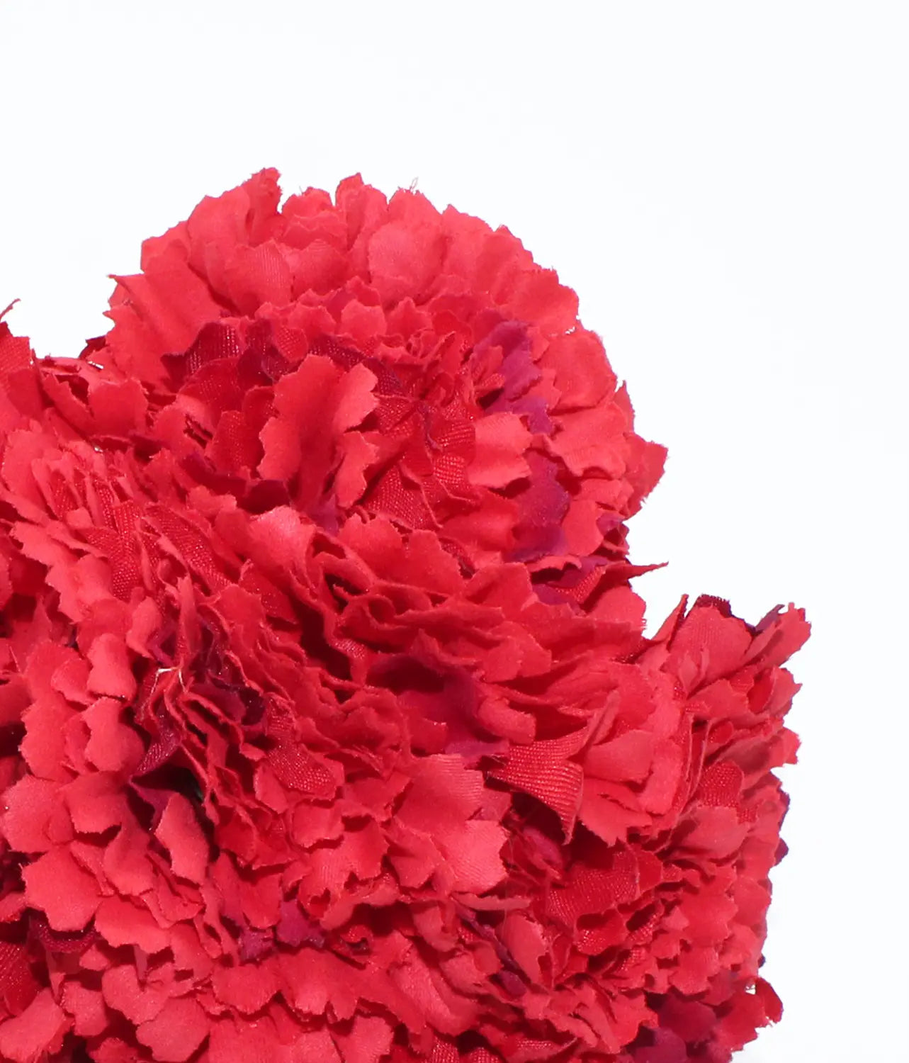 Detalle ramillete de 6 claveles, el complemento de flamenca que necesitas. Color rojo.